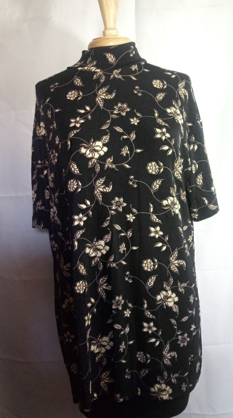Frazier Lawrence woman black and tan flora… - Picture 5 of 8